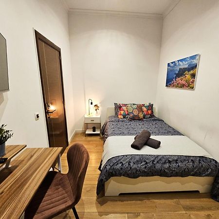 By La Rambla Rooms Barcelona Eksteriør billede