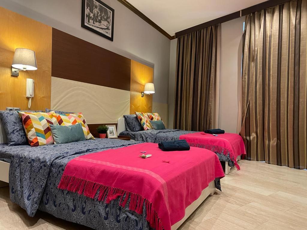 By La Rambla Rooms Barcelona Eksteriør billede
