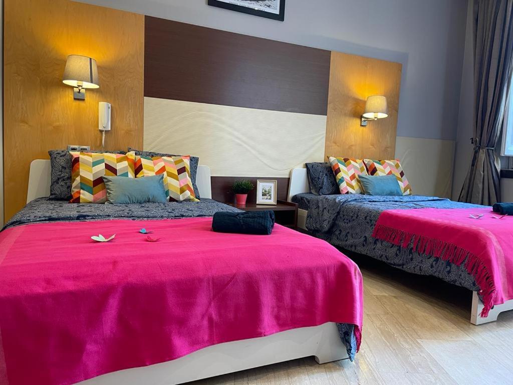 By La Rambla Rooms Barcelona Eksteriør billede